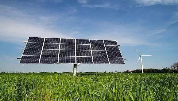 10倍營(yíng)收懸殊，